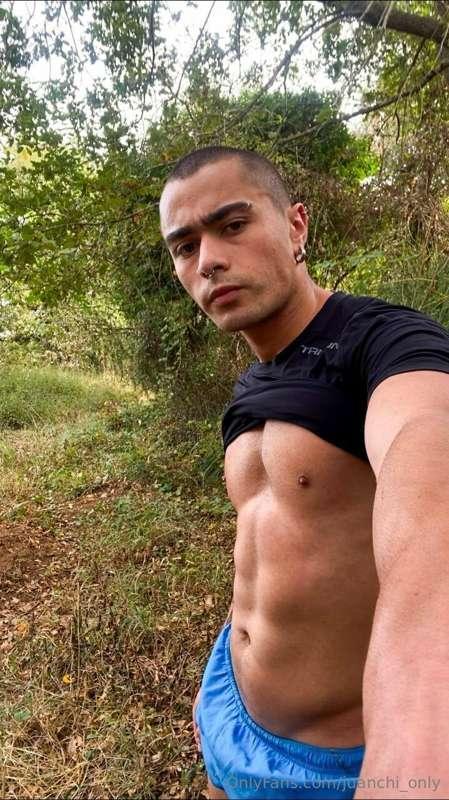 ## @alessiolatin
🎁SUBSCRIBE FOR FREE AND GET A GIFT 🎁 
Im Al..