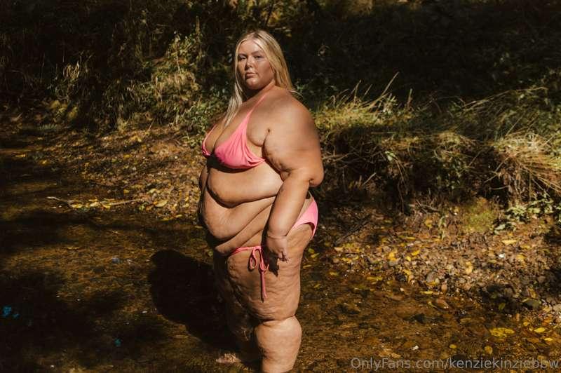 kenziekinziebbw image #3
