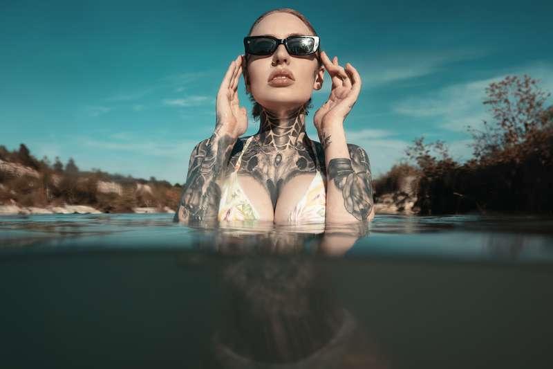 Cecilie Haggquist - Underwater :Photos