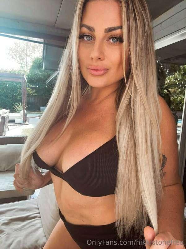 Would you try to fuck me on the first date?😏