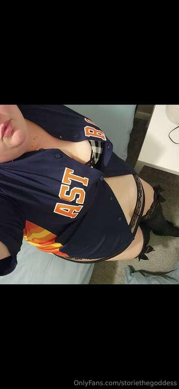 Are you a baseball fan daddy?😈