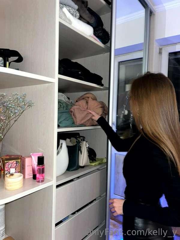 I'm thinking about what to wear to the party 💃❤️ Do you have..