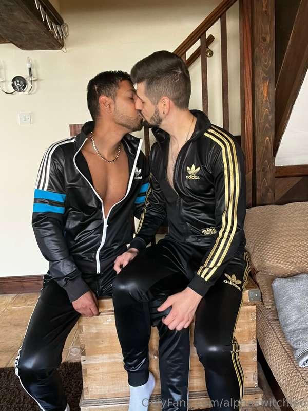 How bad do you wish you was our cuck 😈 on your knees as me a..