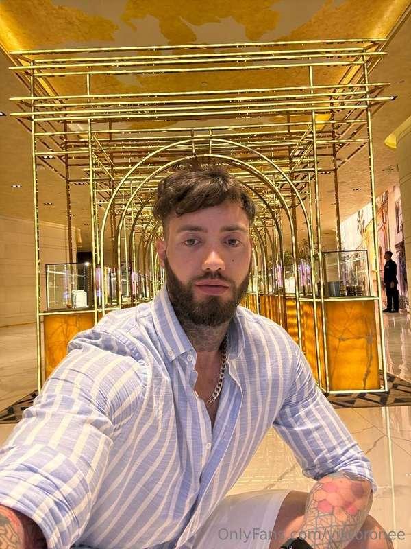 Imagine we go on a date and I arrive as follows 😘