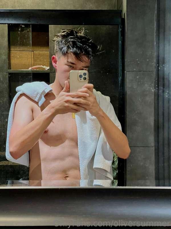 Another collab day another set of shower pics