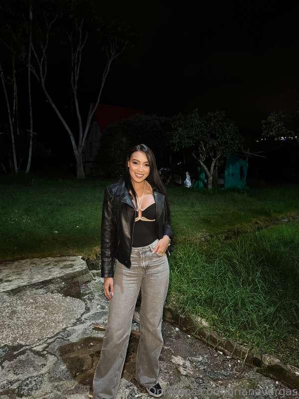 Catching vibes and breaking hearts 💋