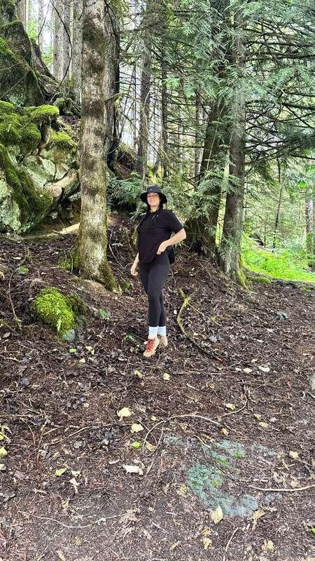 Hiker girl spotted... Might wanna check your DMs 😉🌿
