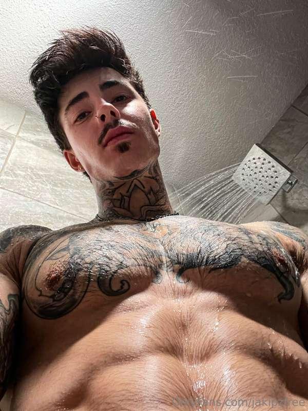 You should see the video that goes with the pic 😉💦👉 @Jakipz
..