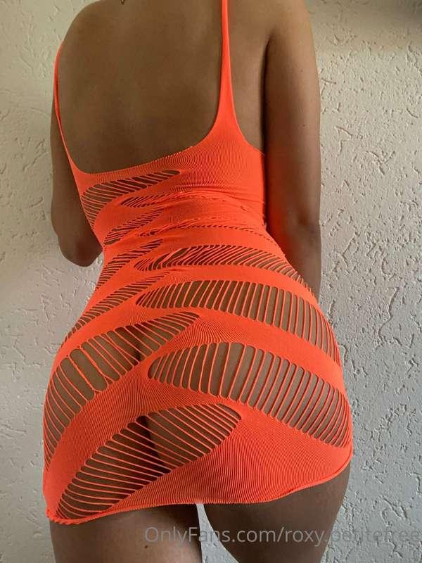 Join my premium onlyfans @roxy.petite and get a free video r..