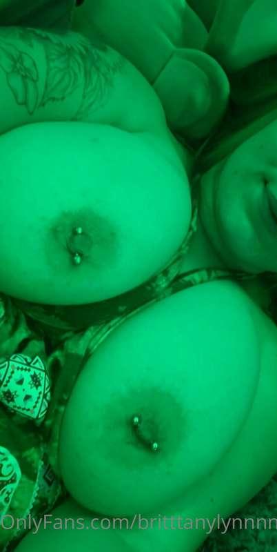 Just something about green💚