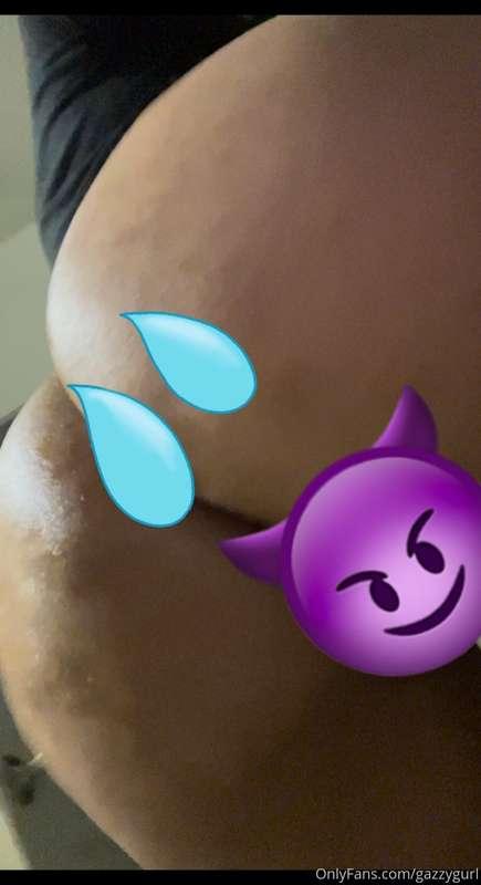 sending videos out now 💦😫😫😫😼