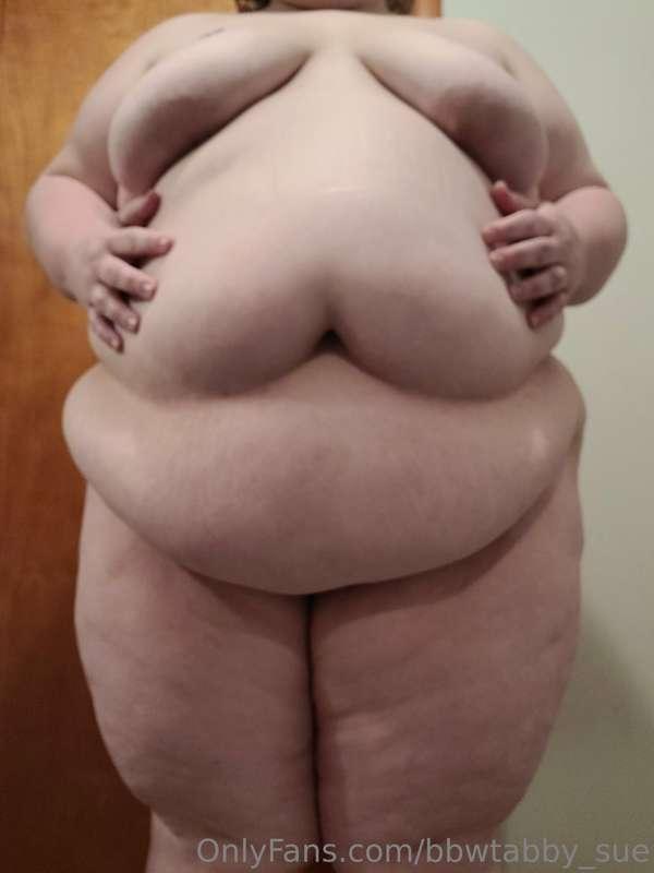 The way the lard is piling on my body is so 🔥🥵🔥🥵🔥😈🐷