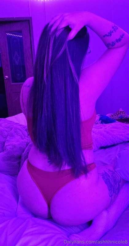 ashhhnicole8 image #0