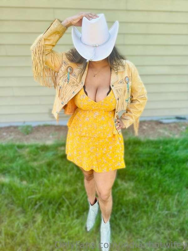 Love being a cowgirl 😊