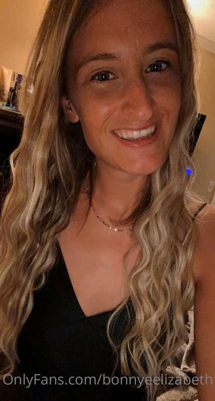 Dressed up for the first time in a while! 🥰
Go subscribe to ..
