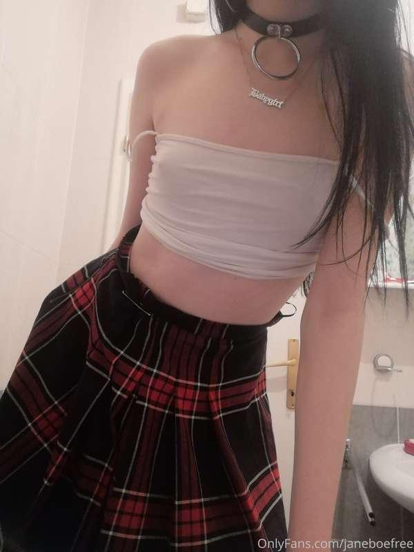 Would u like to be my study buddy? I promise I'll behave... ..
