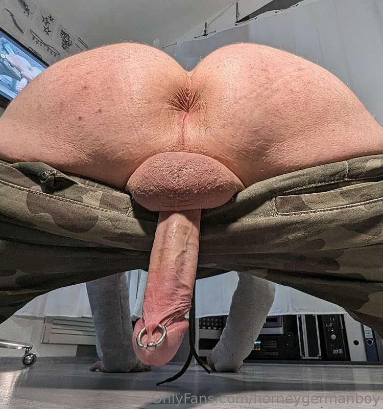 Cock or asshole, which do you prefer to take care of? 😋