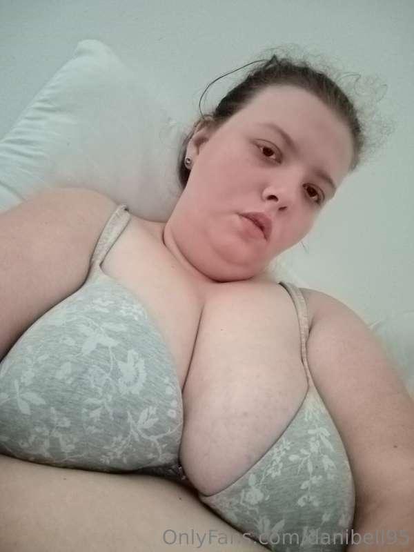 Do you love these big titties as much as I love playing with..