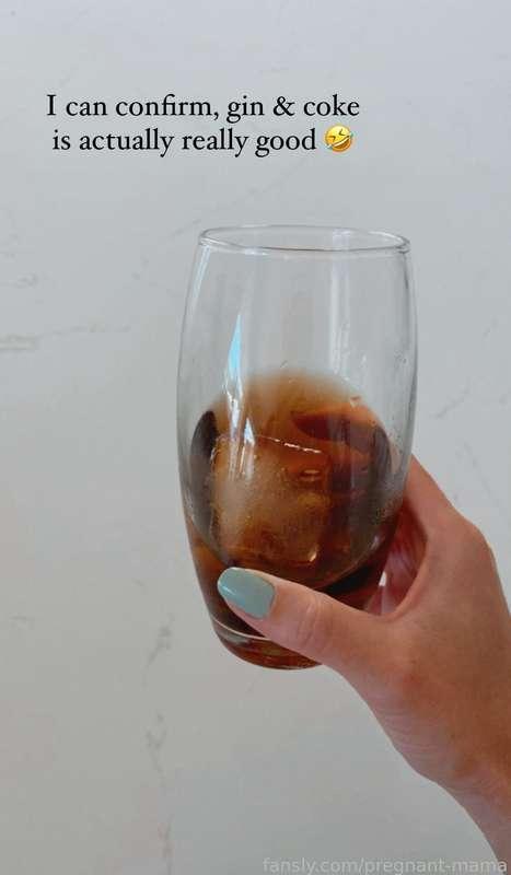 pregnant-mama image #0