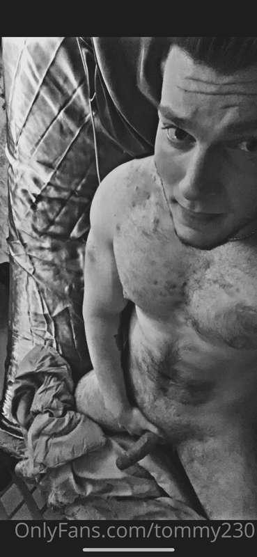 Hey guys I’ll start posting more fully nude content. Pics an..