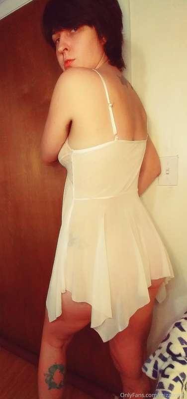 Would you let me in your room?
