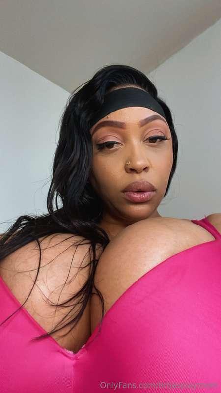 🎁 Who Wants to Be First? 🎁"The first one to tip gets an excl..