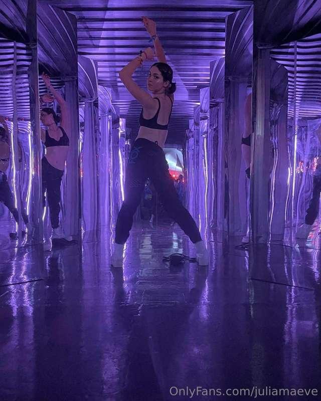 genevievelavigne image #4
