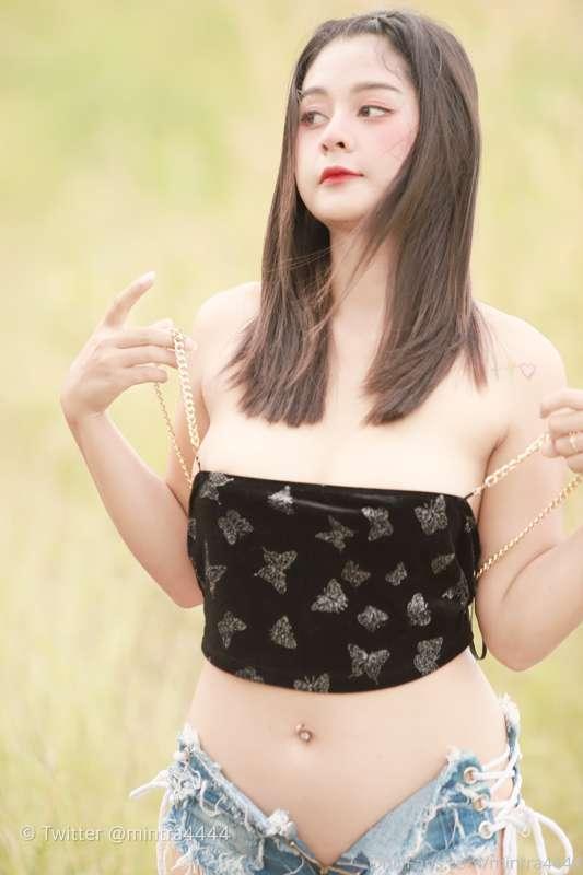 พุงน้อยๆ พอจะอ่อยได้ป่าว🙈