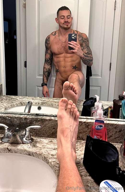 HAPPY FootFetishFriday! AND happy FTF! Come pay your $25 F-G..