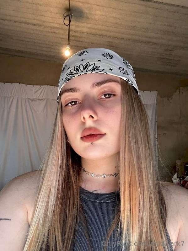 Hey there! 🦋✨ I’m Alyssa @alyssabrooklyn — for me, freedom i..