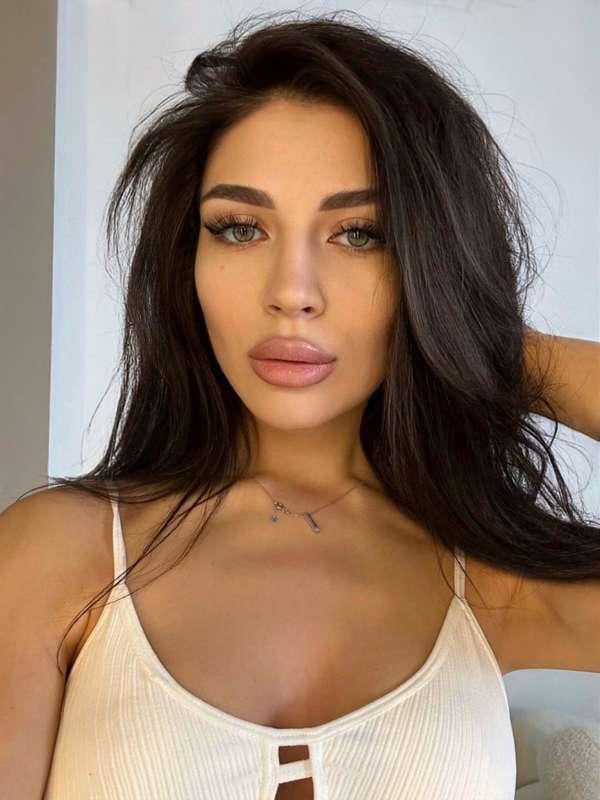 ## **up for some exclusive nighttime content? 🌙**