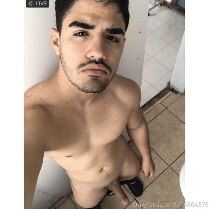 I need an ass on my face 💦💦💦😭😭😭🍼🍼🍑🍑🍆🍆🥛