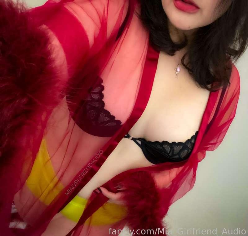 mia_girlfriend_audio image #1