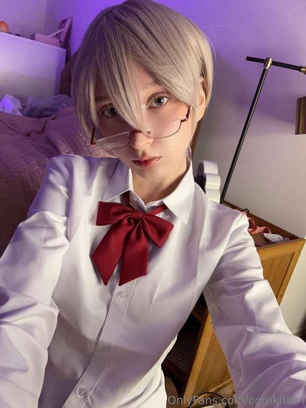 meow ;3 do u like this outfit?