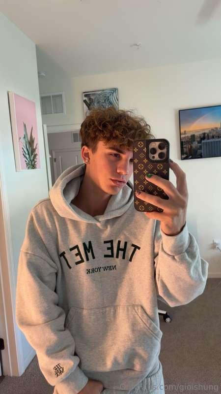 Only 3$!!! One day only!! Ton of brand new content 😏😏💦💦💦 @gi..