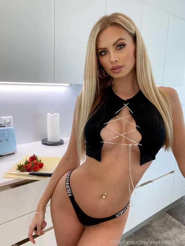 It’s getting hot in this kitchen 🌶️