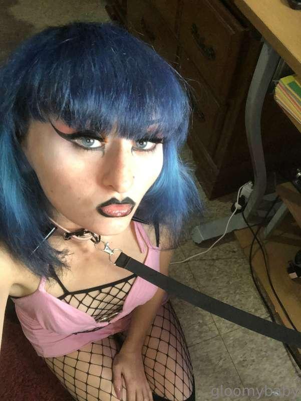 pov: i’m your under the desk support