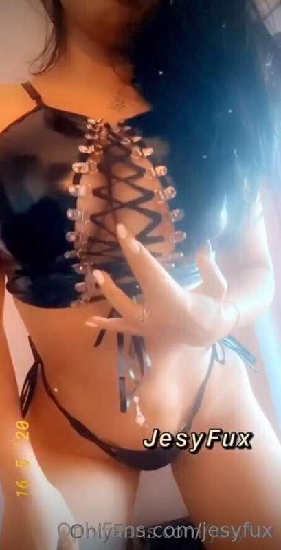 Te gusta mi conjuntito amor? 🤭 Igual nada como sacarmelo par..