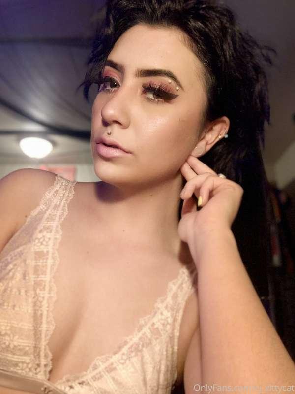 Swipe for smiles & tits