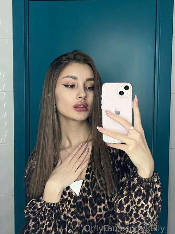 What are your fantasies about me? 😈🔥💭 Write me about it ❤️📩