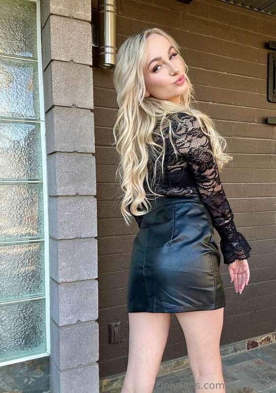Can I ask you something? https://onlyfans.com/ryleighrider/c..