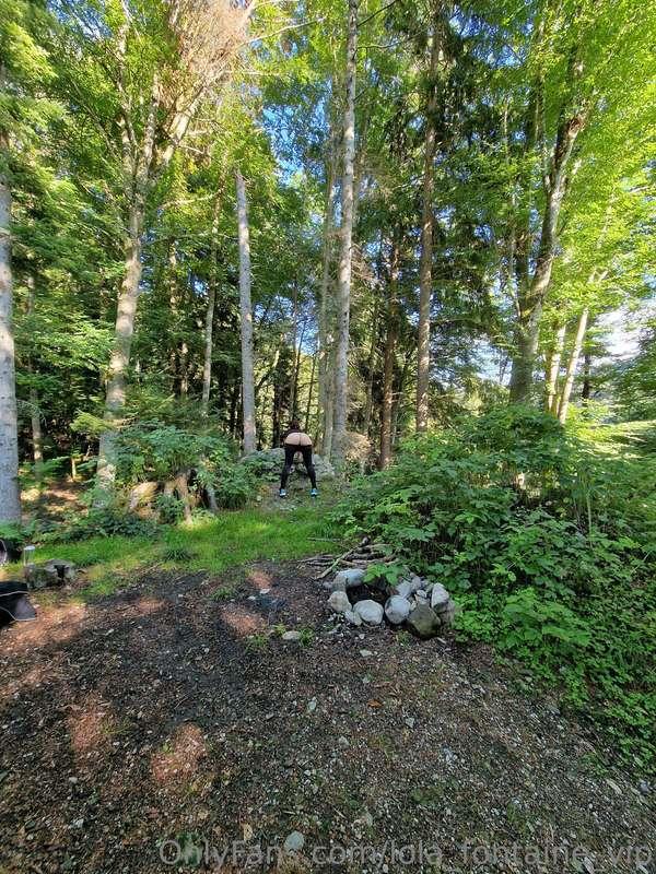 Imagine you are hiking and see this on the trail.. what woul..