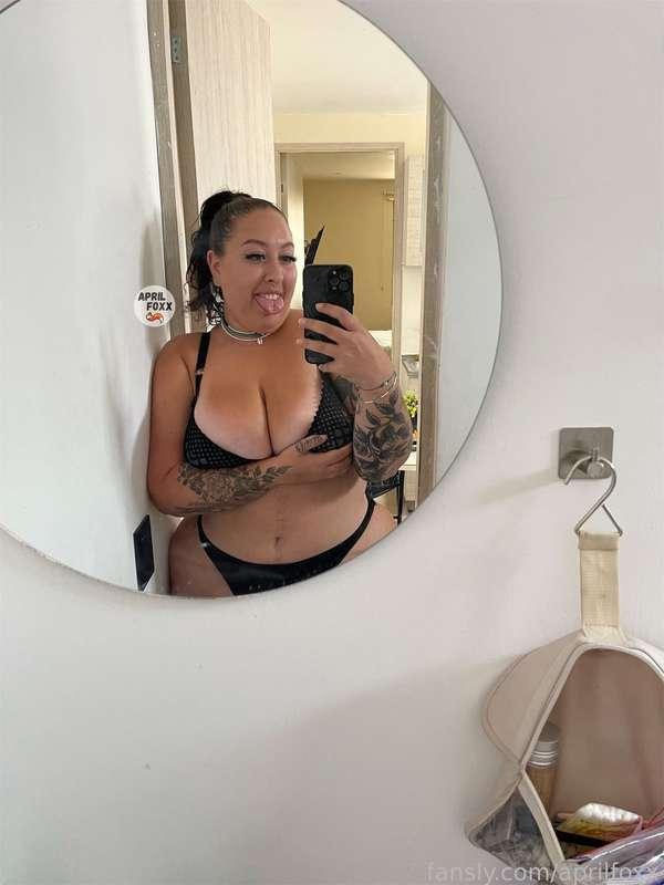 aprilfoxx image #0
