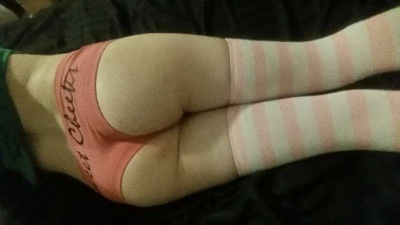 ($2+)Thigh highs and booty shorts~