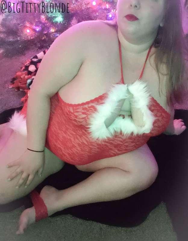 bigtittyblonde image #4