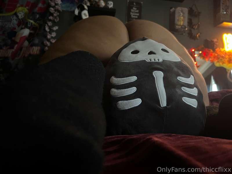 thiccflixx image #2