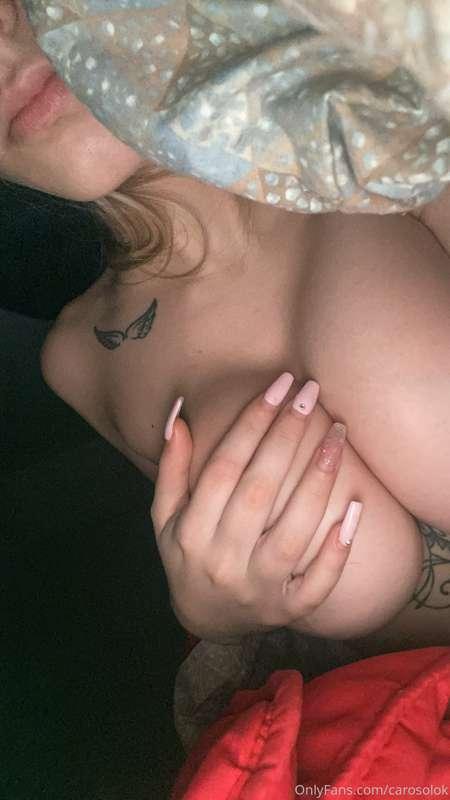 buen día bebés. no quiero levantarme de la cama 🥲

good morn..
