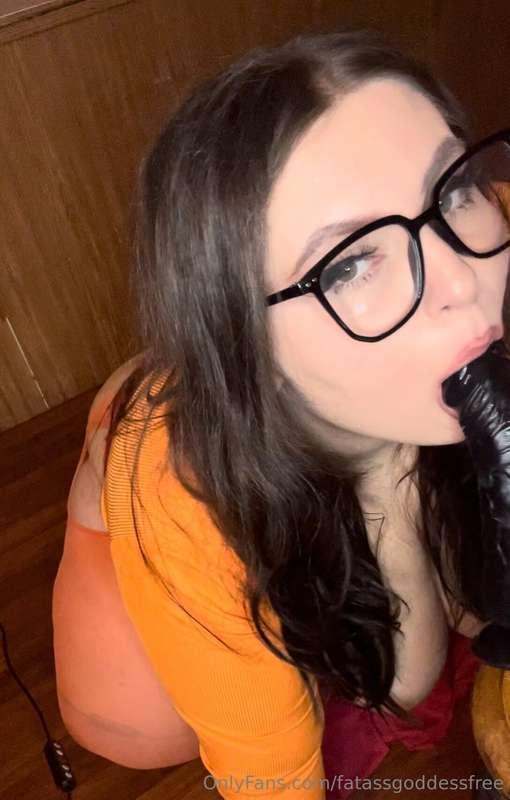 Bundle deal 🖤-Solo Velma playing with dildo , twerking and f..