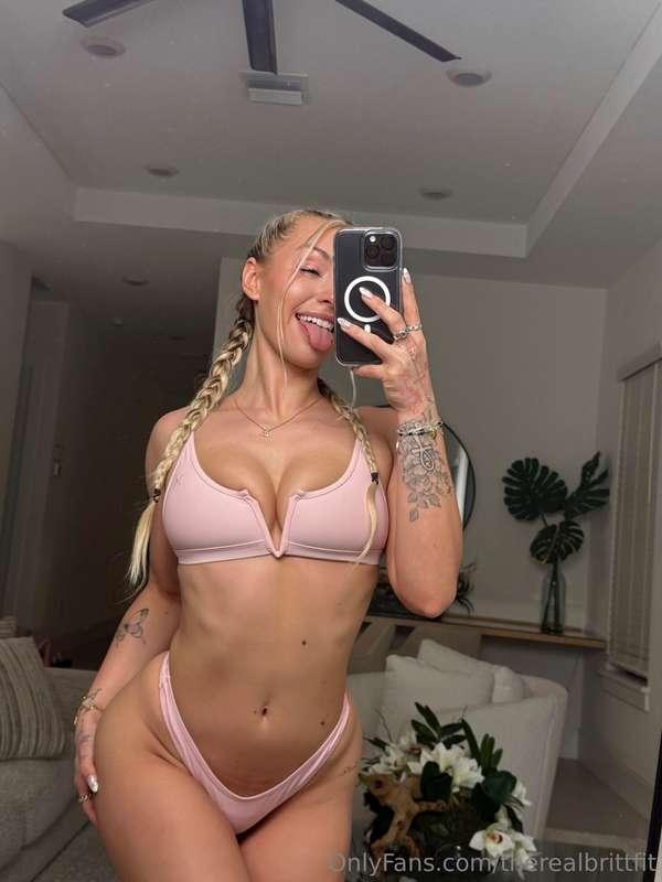 therealbrittfit main image