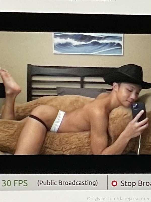 Cowboy livestream 👀